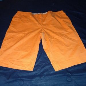 Avenue Chino Bermudas plus 26